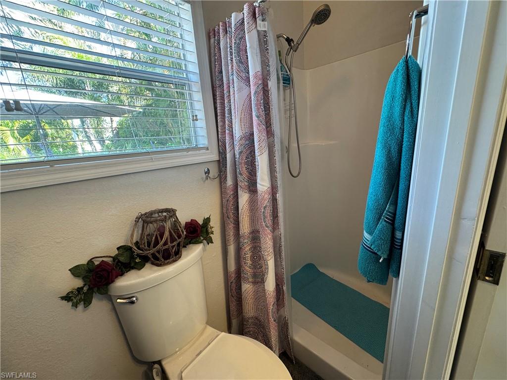 RIVERBEND MOTORCOACH RESORT - Land