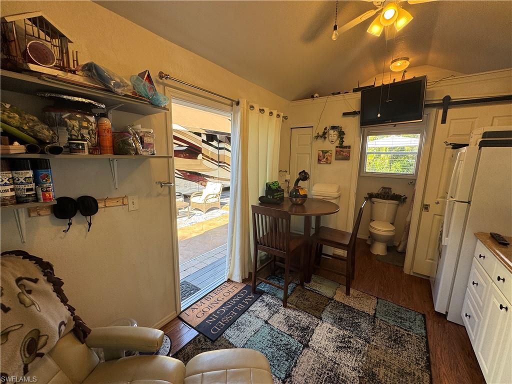 RIVERBEND MOTORCOACH RESORT - Land