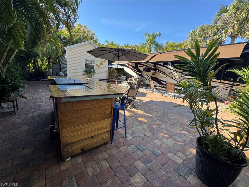 RIVERBEND MOTORCOACH RESORT - Land