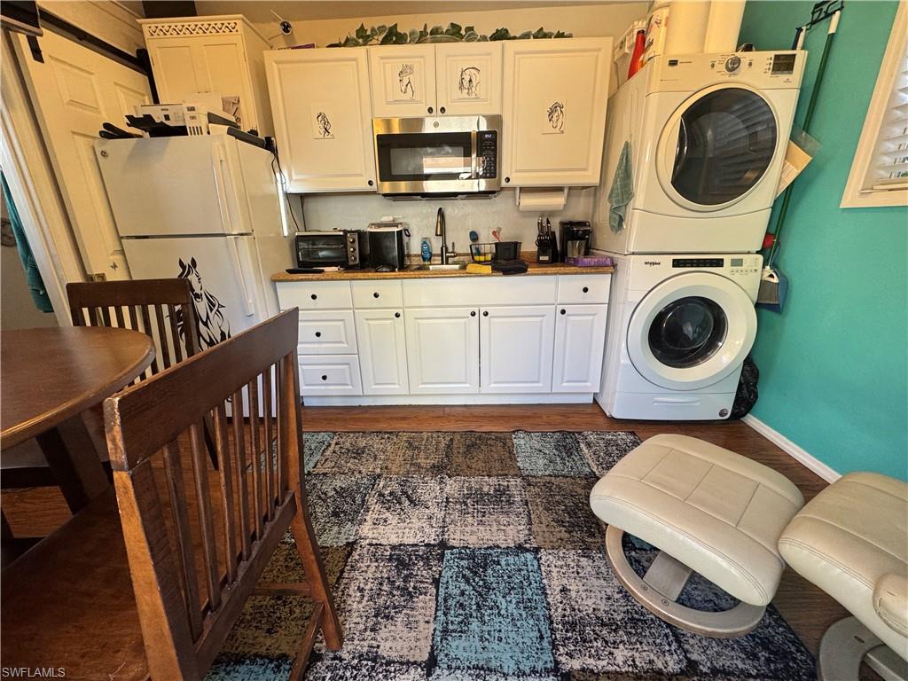 RIVERBEND MOTORCOACH RESORT - Land