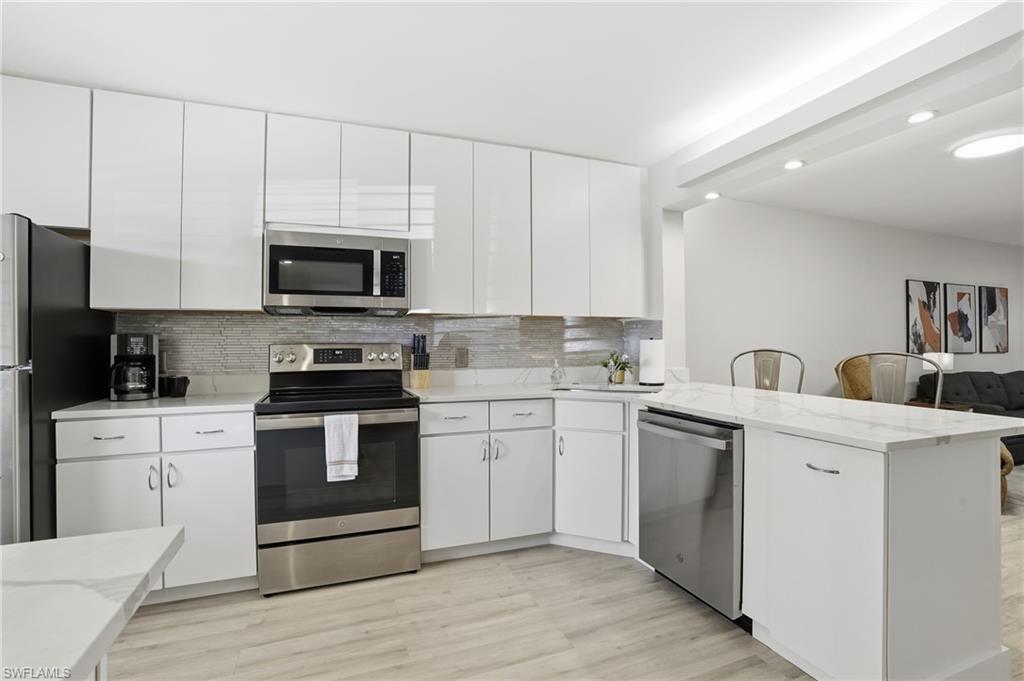 VILLAGES AT EMERALD LAKES - Residential