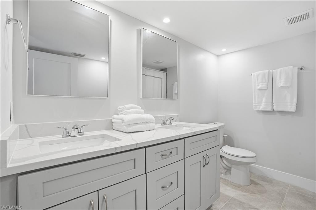 VILLAGES AT EMERALD LAKES - Residential