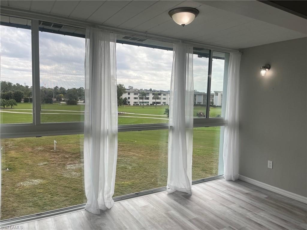 SEVEN LAKES - Residential