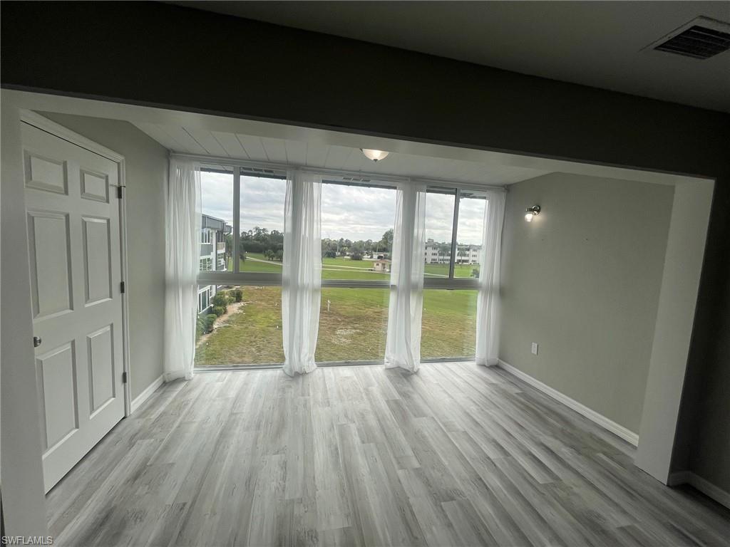 SEVEN LAKES - Residential