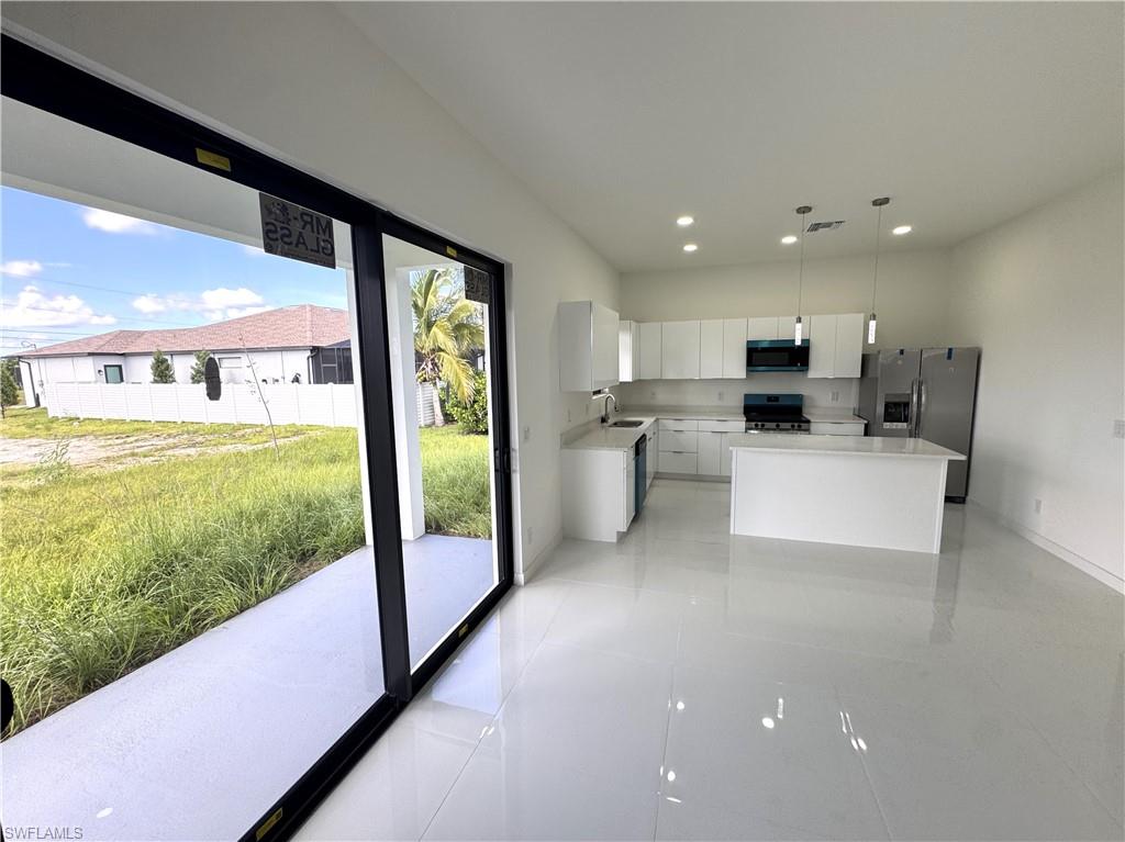 CAPE CORAL - Residential Lease