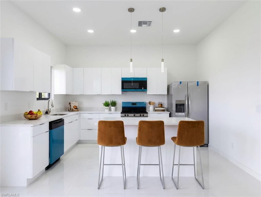 CAPE CORAL - Residential Lease