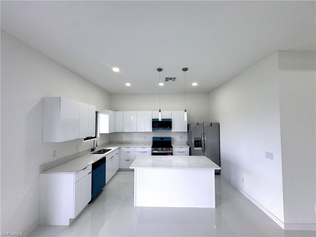 CAPE CORAL - Residential Lease