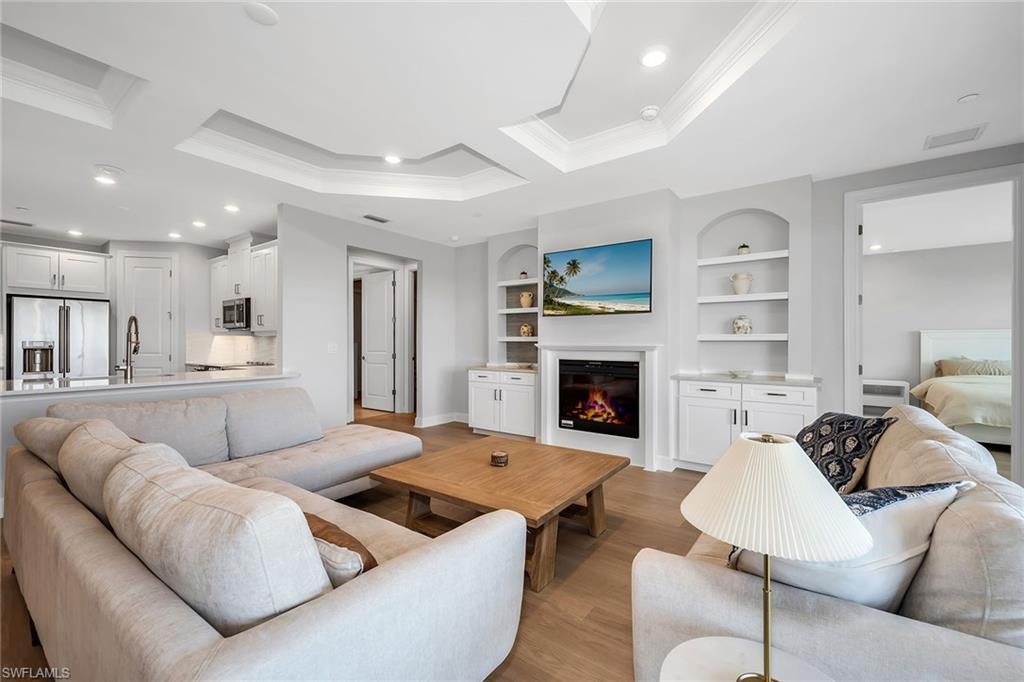 15324 Lucerna ST 102