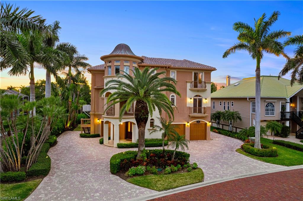 SOUTHPORT ON THE BAY - Residential