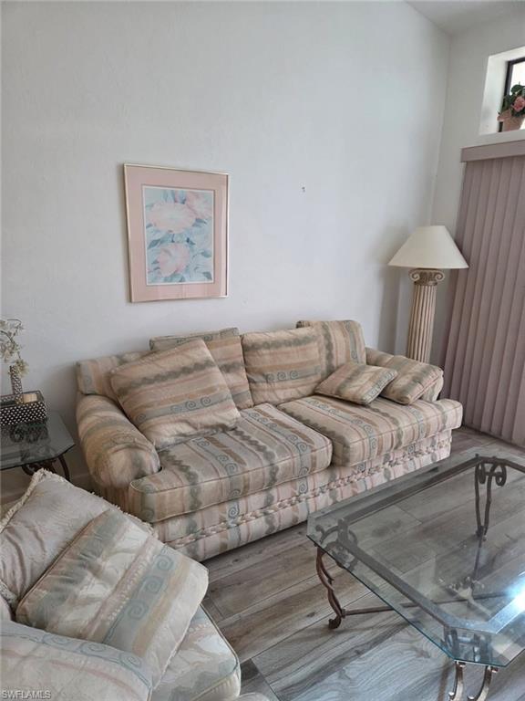 CINNAMON COVE - Residential Lease