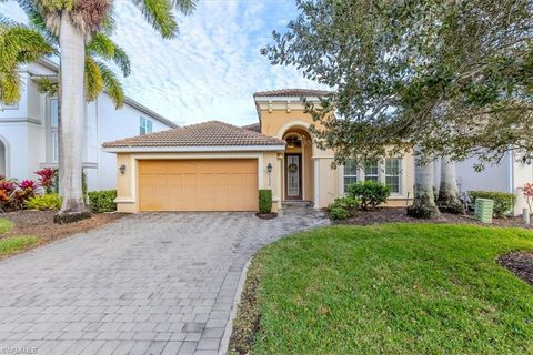 1674 Serrano CIR NAPLES FL 34105