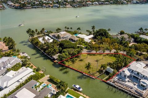 930 18th AVE S NAPLES FL 34102