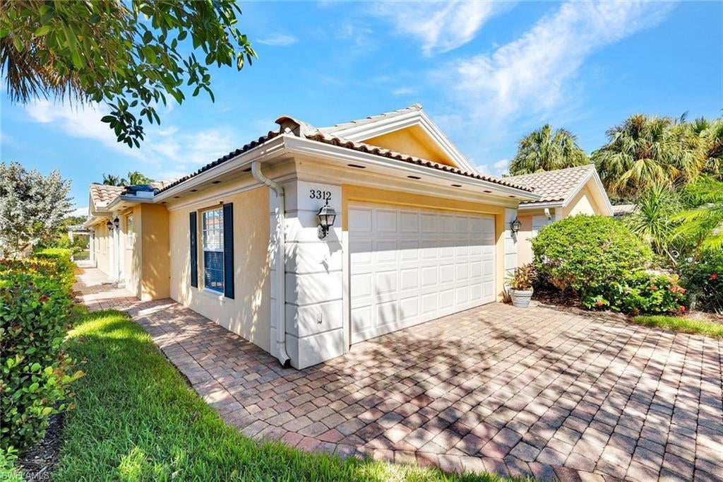 3312 Cayman LN