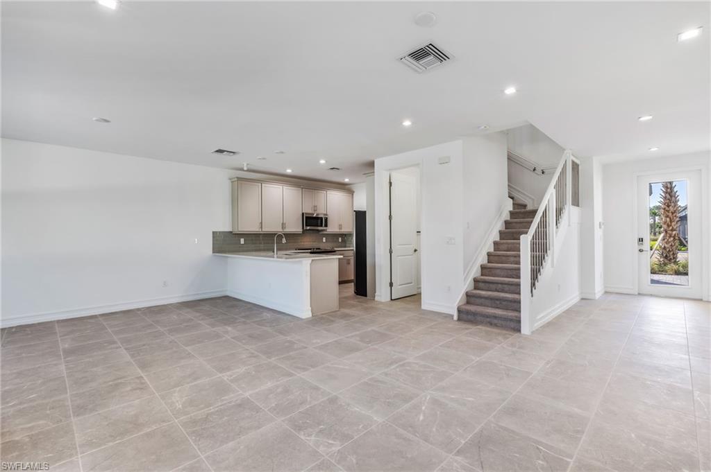 VANDERBILT RESERVE - Residential