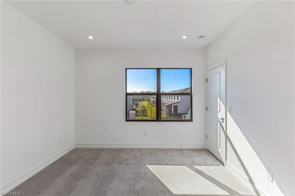 VANDERBILT RESERVE - Residential