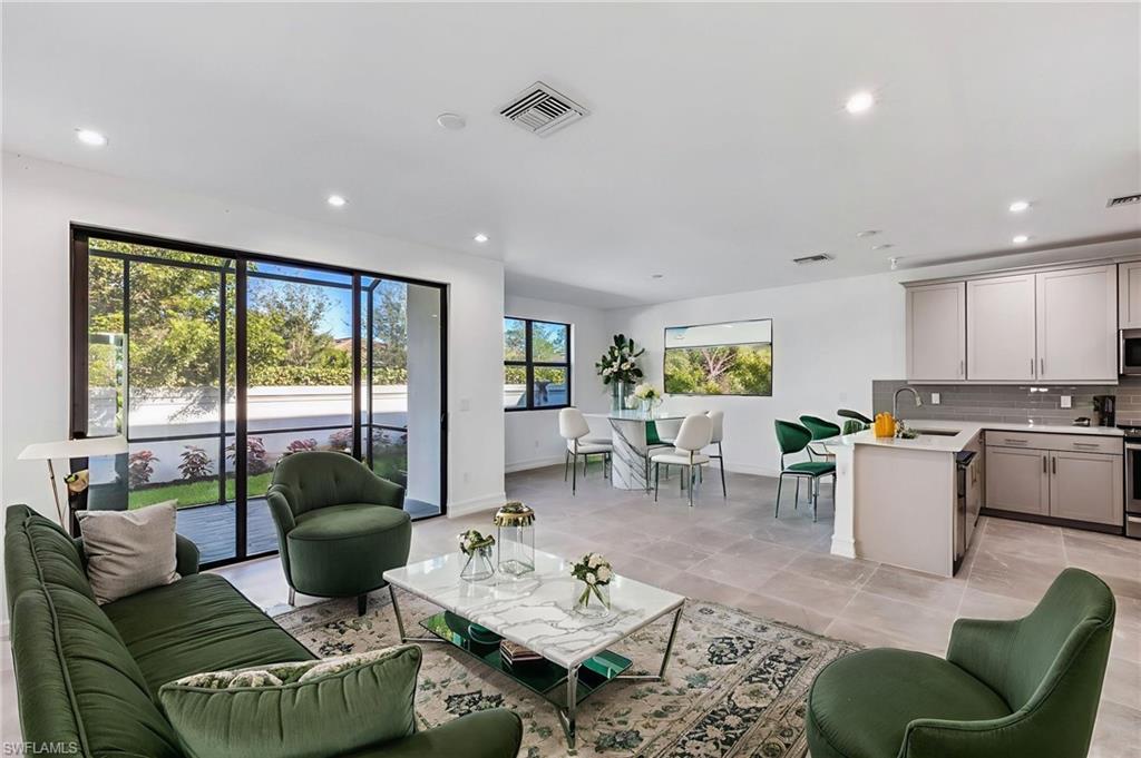 VANDERBILT RESERVE - Residential