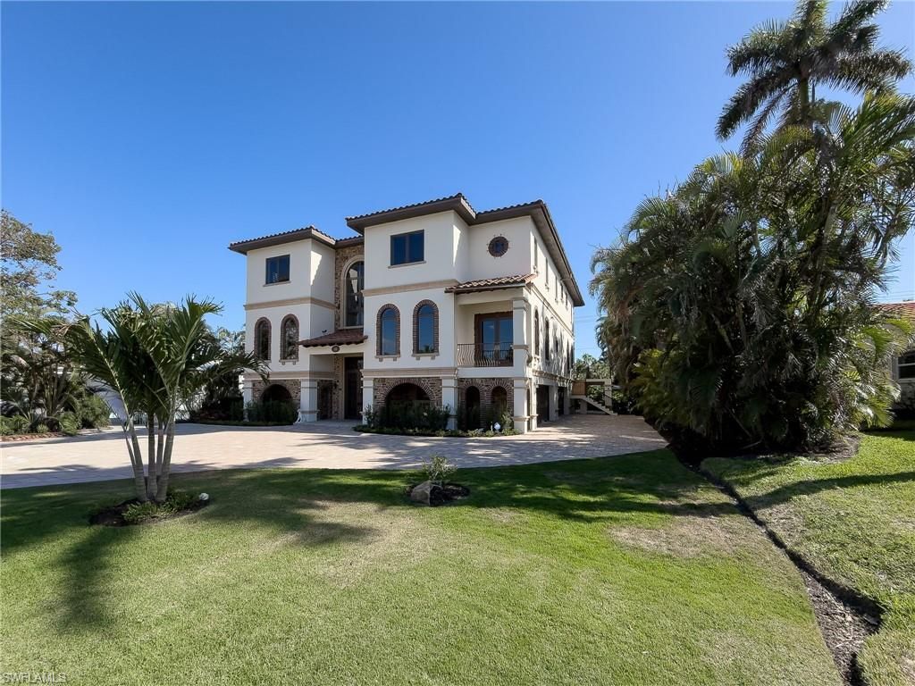 Photo of 200 S Golf DR, NAPLES, FL 34102 (MLS # 226011149)