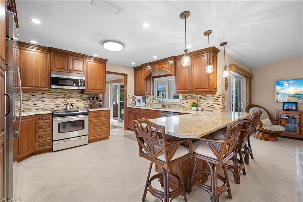 MARCO ISLAND - Residential