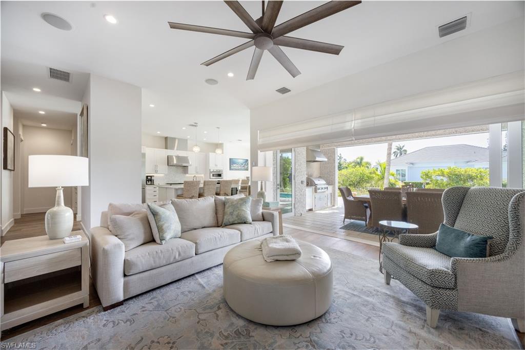 ROYAL HARBOR - Residential