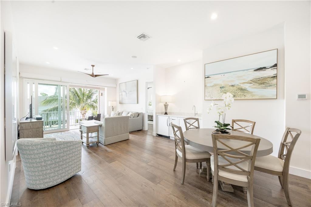 ROYAL HARBOR - Residential