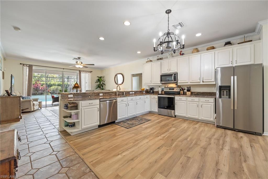 SILVERLAKES - Residential