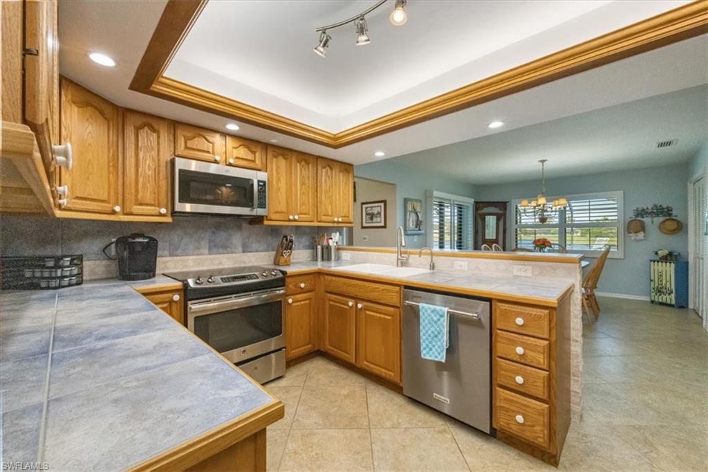 CRESCENT LAKE ESTATES - Residential