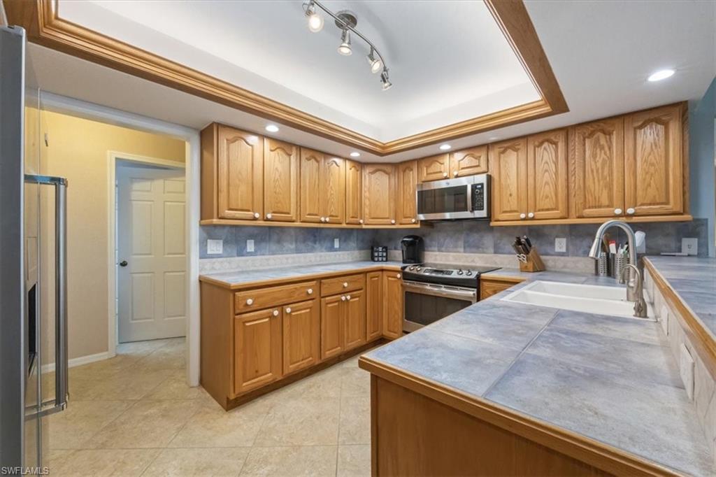 CRESCENT LAKE ESTATES - Residential