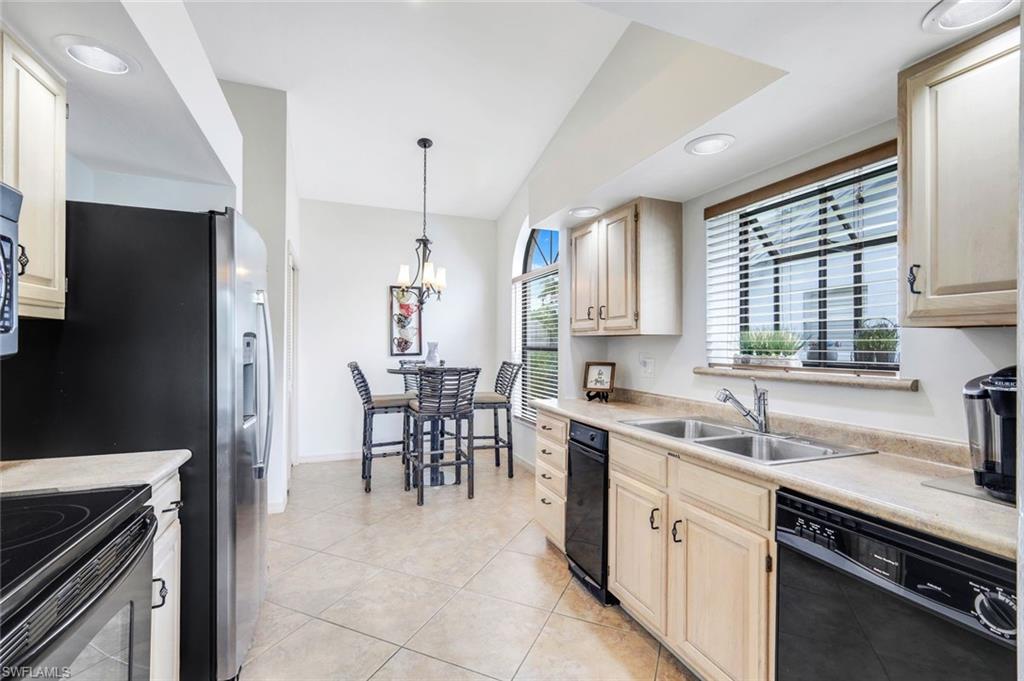 HUNTERS RIDGE - Residential