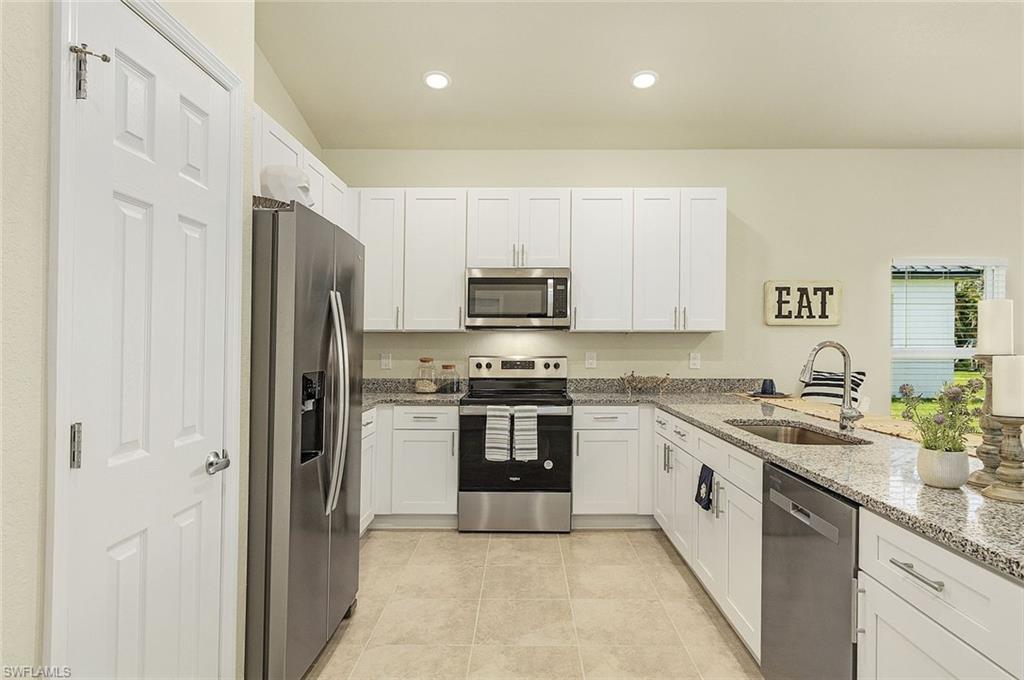 CAPE CORAL - Residential Lease