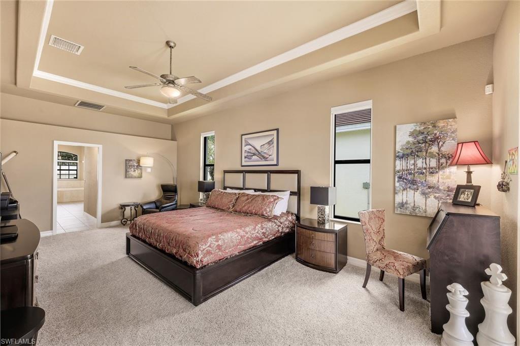 YACHT CLUB - Residential