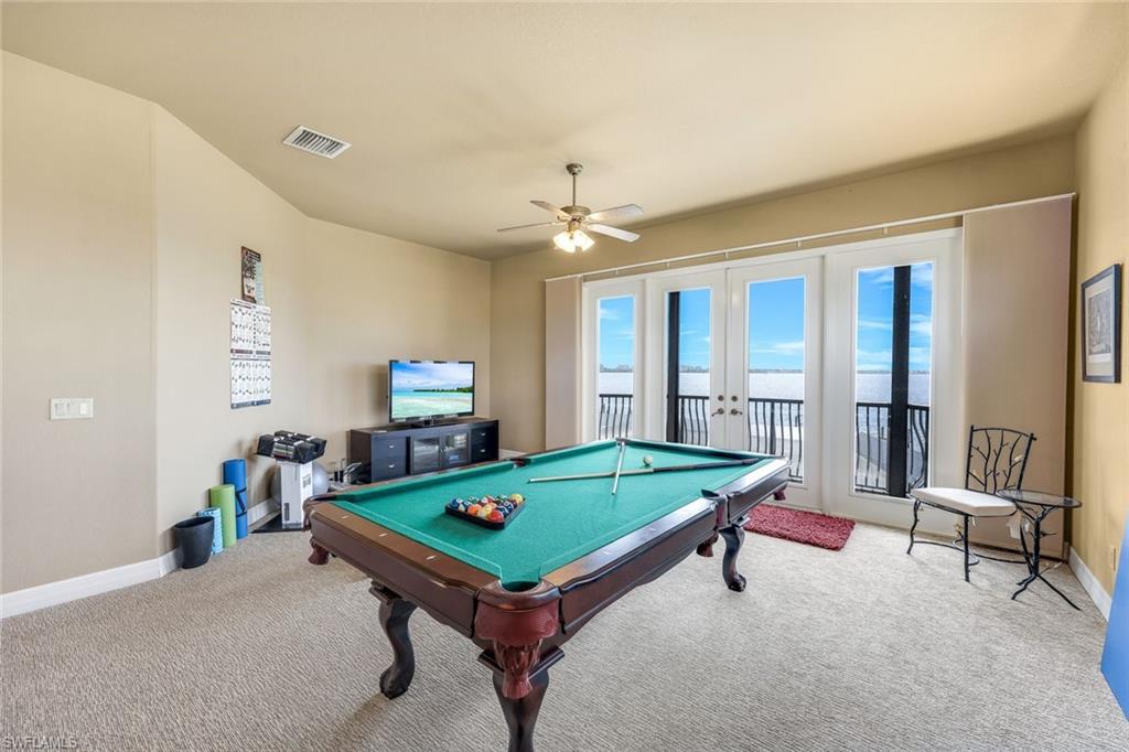 YACHT CLUB - Residential