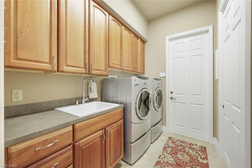 YACHT CLUB - Residential