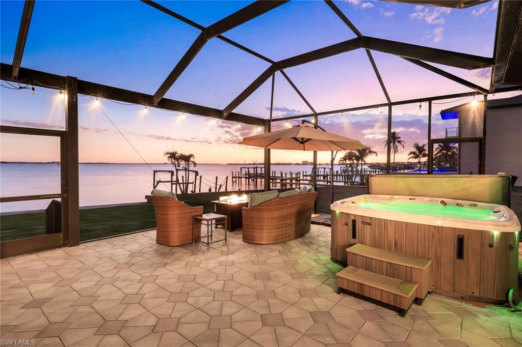 YACHT CLUB - Residential