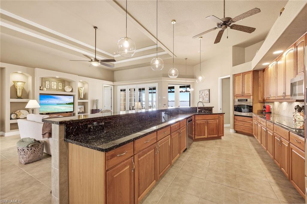 YACHT CLUB - Residential