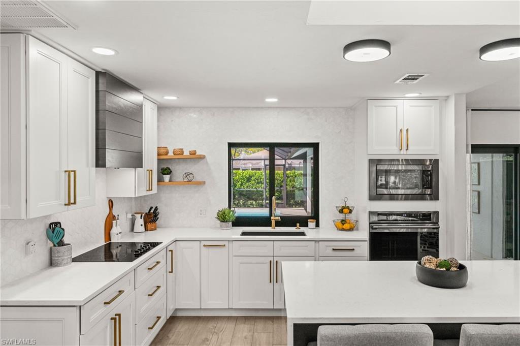 WILLOUGHBY ACRES - Residential