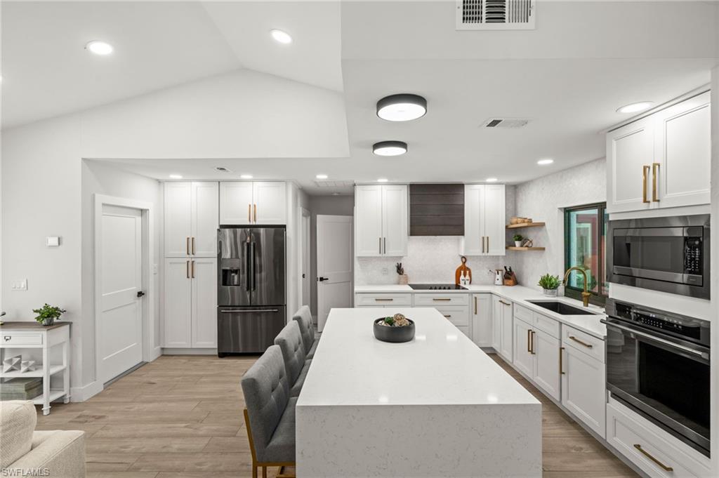 WILLOUGHBY ACRES - Residential