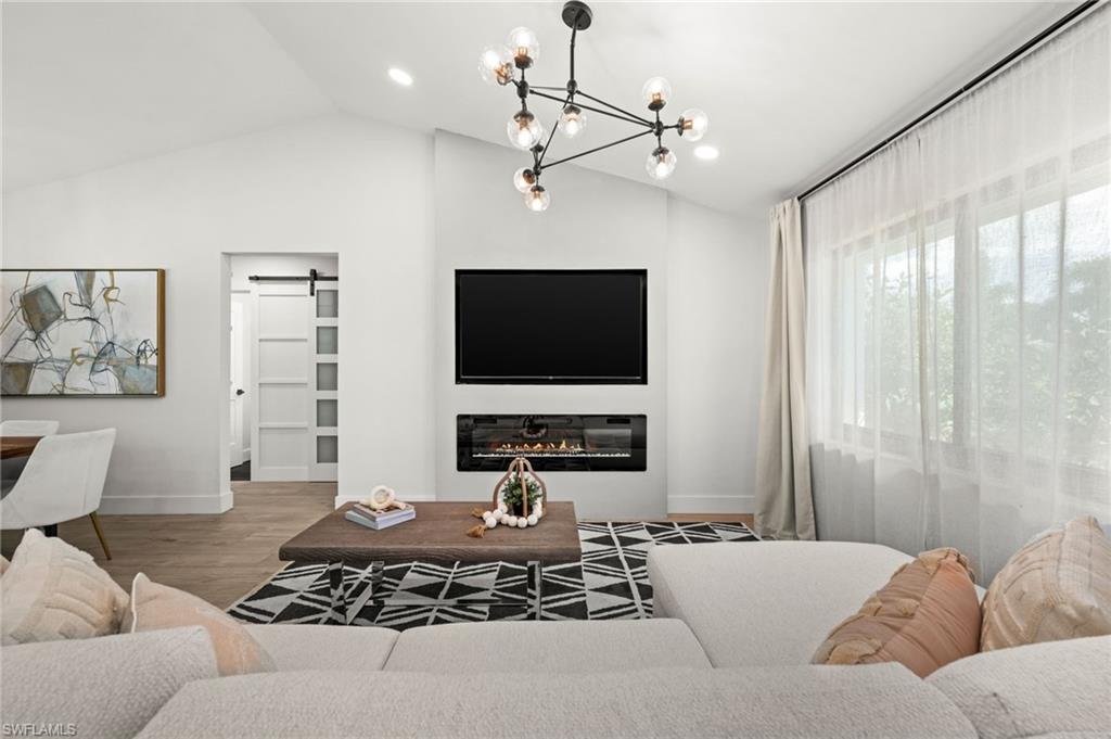 WILLOUGHBY ACRES - Residential