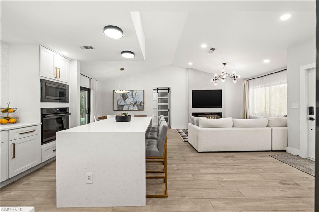 WILLOUGHBY ACRES - Residential