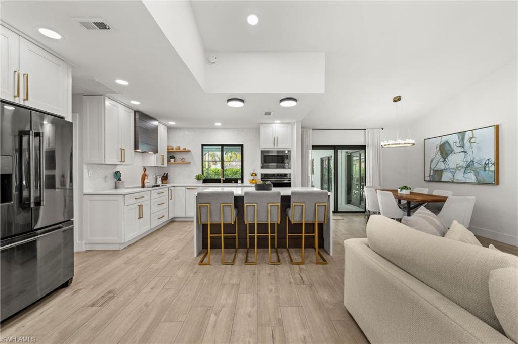 WILLOUGHBY ACRES - Residential