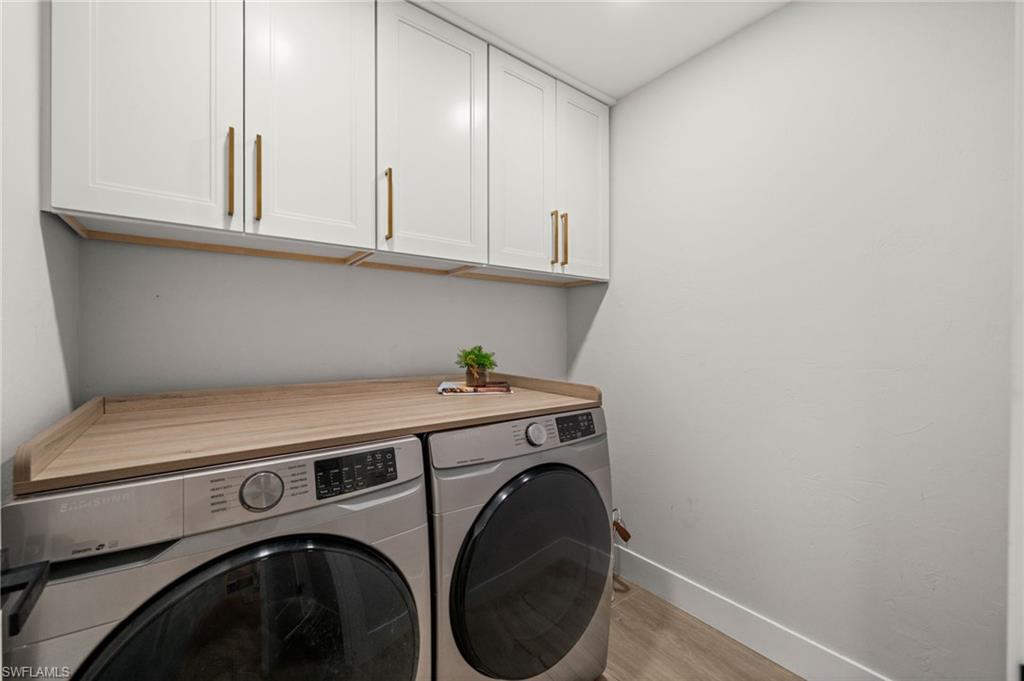 WILLOUGHBY ACRES - Residential