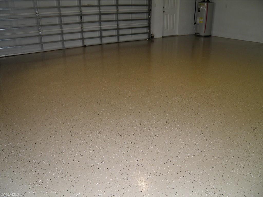 RIVERWATCH - Residential