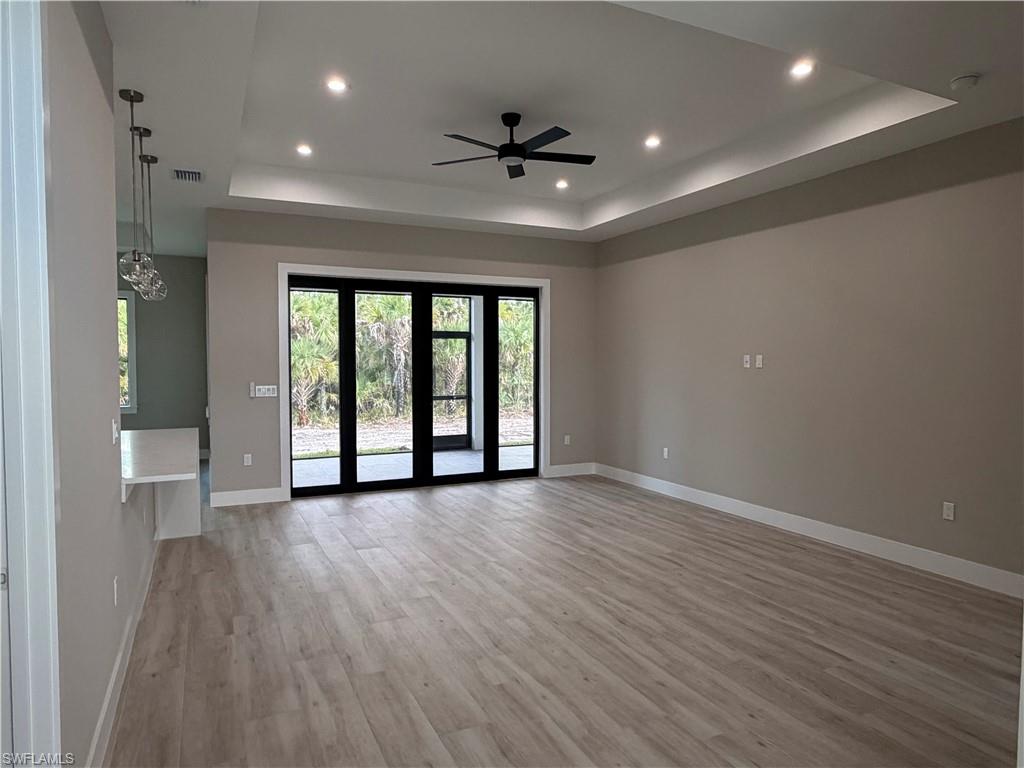 GOLDEN GATE ESTATES - Residential