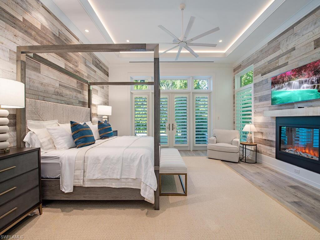 OLDE NAPLES - Residential