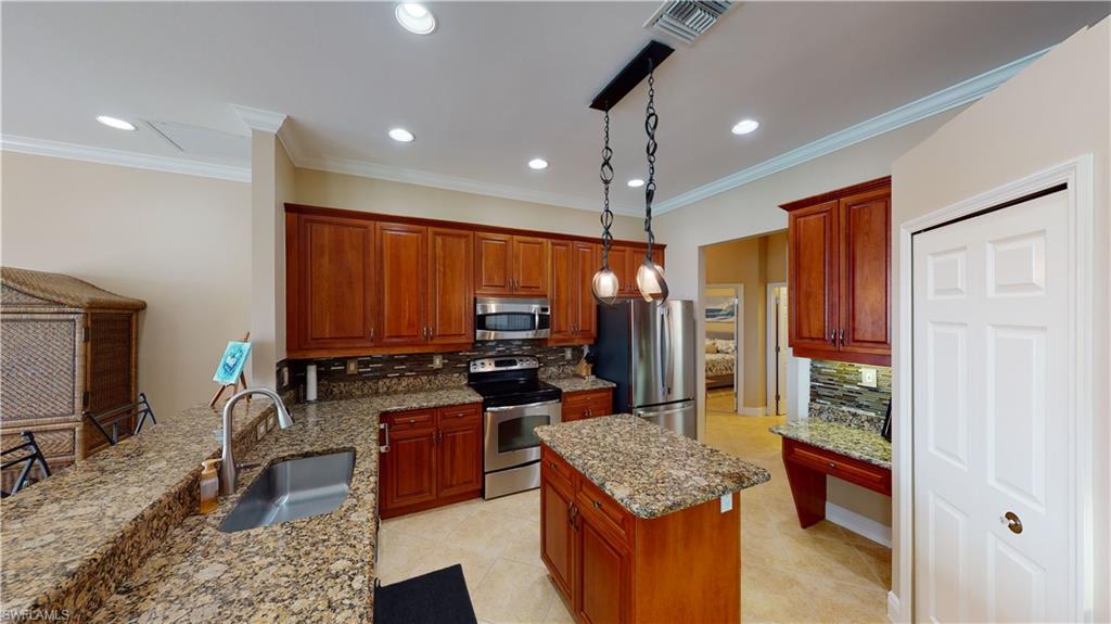 WATERWAYS OF NAPLES - Residential