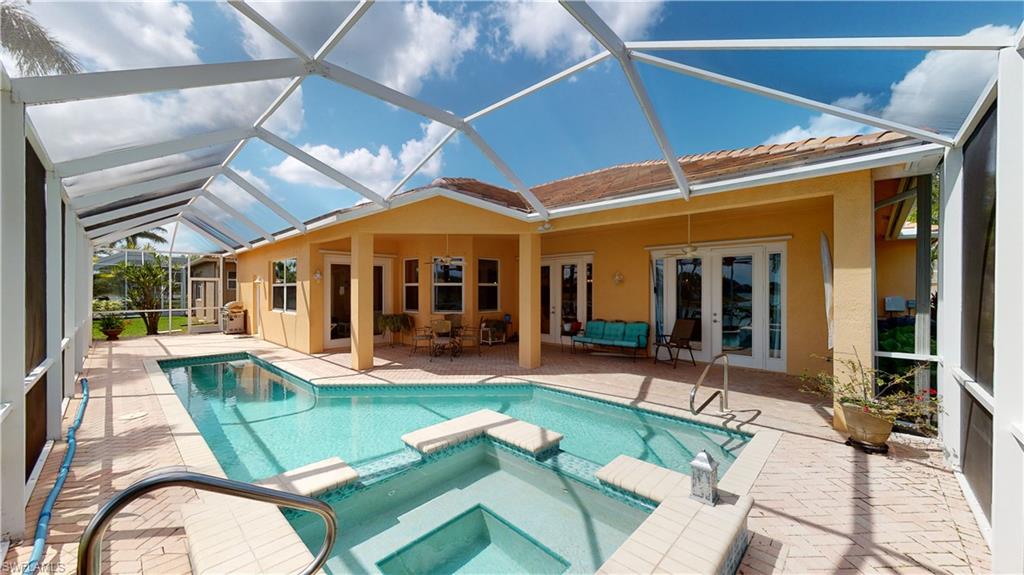 WATERWAYS OF NAPLES - Residential