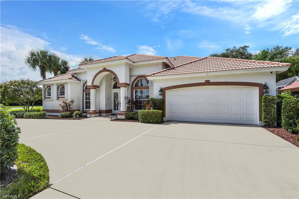 PINECREST - Residential