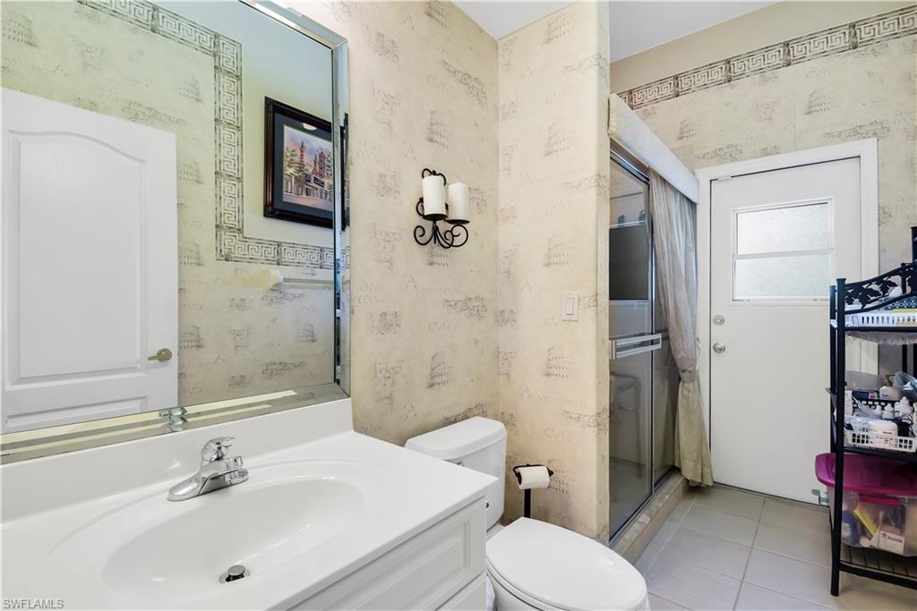 PINECREST - Residential