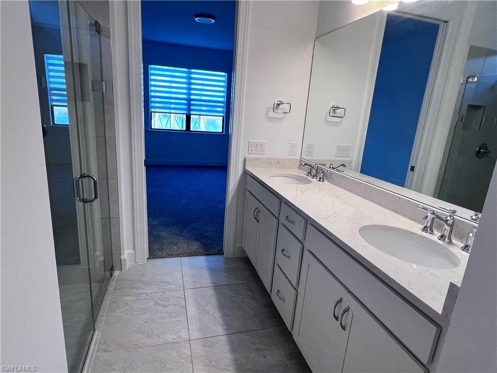 HAMPTON LAKES - Residential Lease