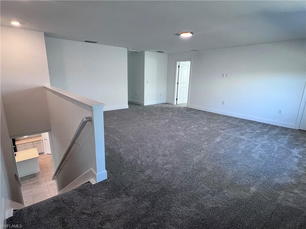 HAMPTON LAKES - Residential Lease