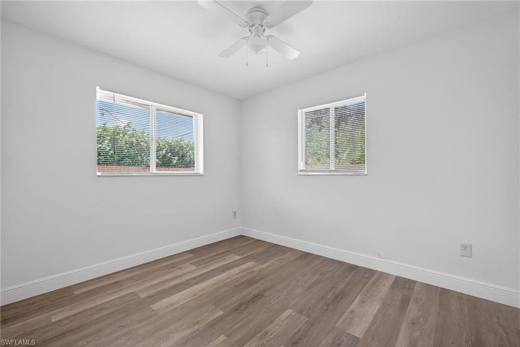 SAN CARLOS PARK - Residential